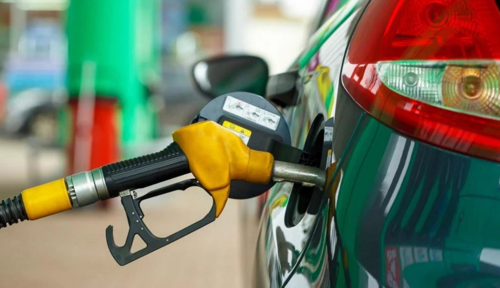 Πρόβλεψη-σοκ για την τιμή της βενζίνης στις πόλεις: «Θα πάει αρκετά πάνω από τα 2 ευρώ το λίτρο στα τέλη Αυγούστου»