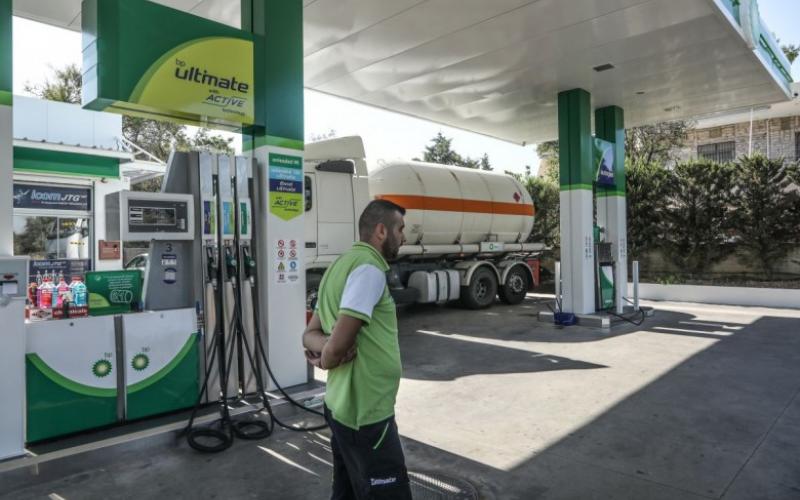 Πρόστιμα ύψους 10.000 ευρώ επιβλήθηκαν σε δύο βενζινάδικα σε Αθήνα και Καλαμάτα για αθέμιτη κερδοφορία