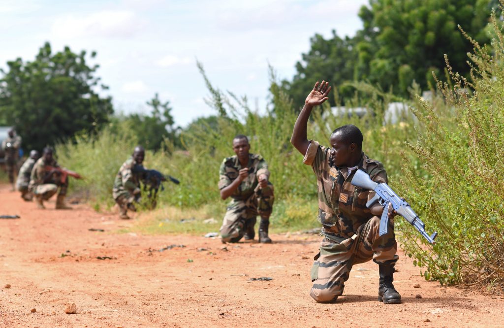 Γαλλίδα ΥΠΕΞ προς στρατιωτική κυβέρνηση του Νίγηρα: «Έχετε μέχρι αύριο διορία να παραδώσετε την εξουσία»