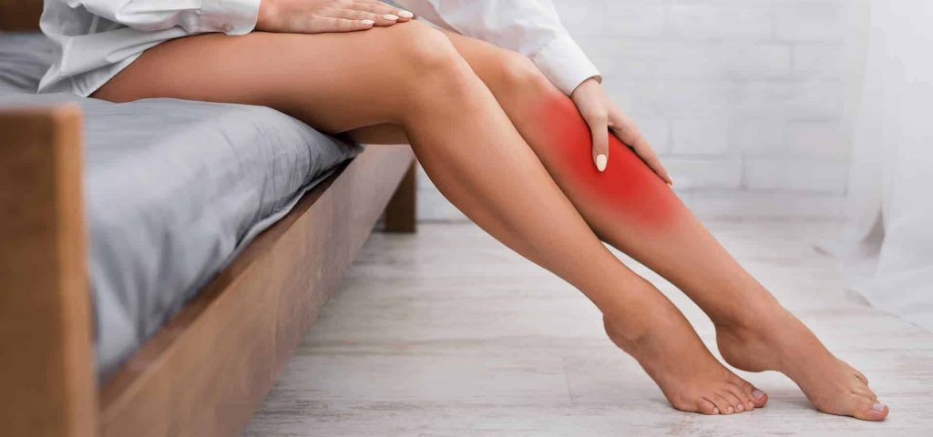 Φλεβίτιδα: Συμπτώματα, αιτίες και παράγοντες κινδύνου