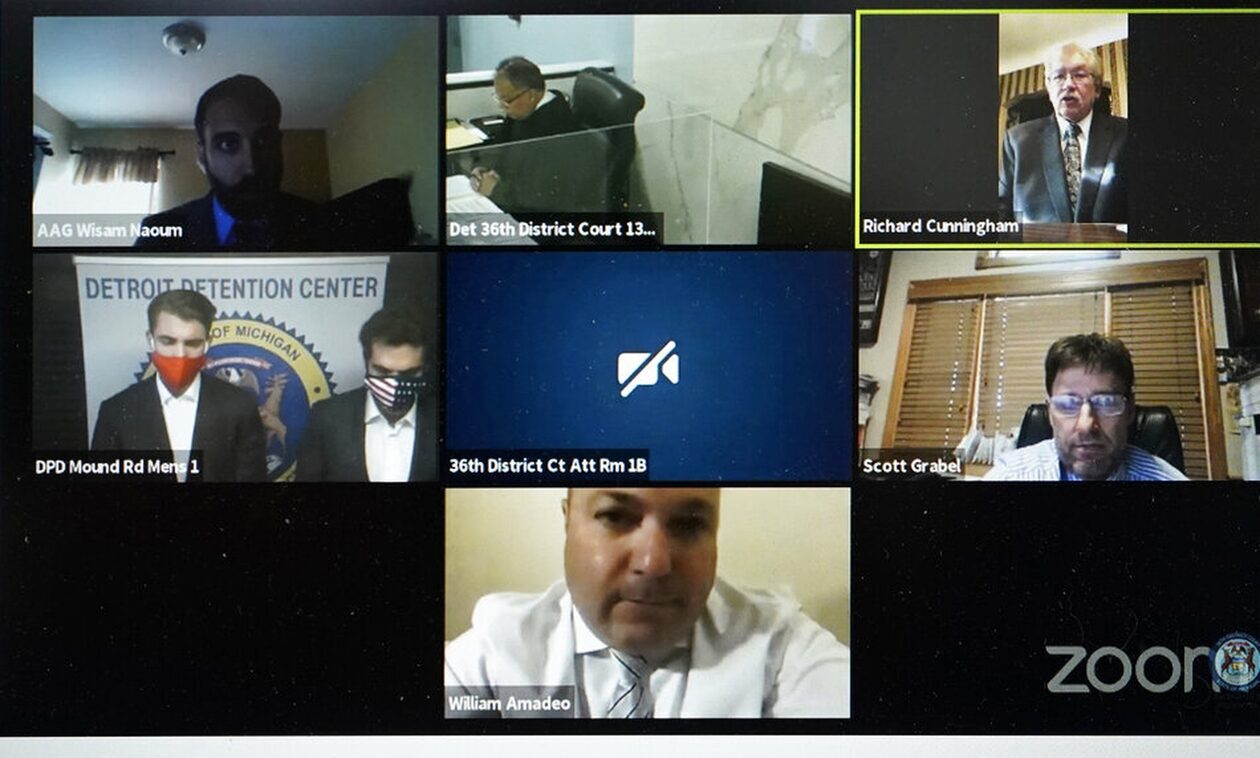 Η εταιρεία τηλεργασίας Zoom καλεί τους υπαλλήλους της να επιστρέψουν στο γραφείο για δουλειά