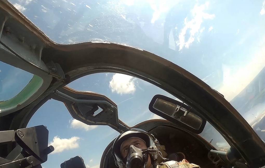 Η ρωσική Αεροπορία κτύπησε θέσεις των Ουκρανών στο Ντονιέτσκ