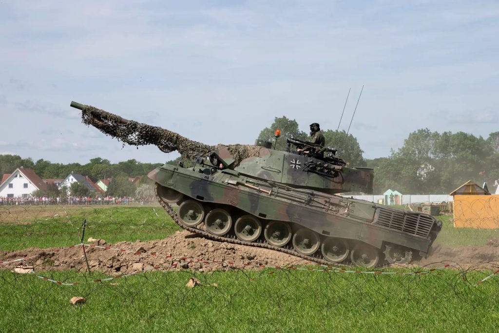 Η Ουκρανία ενισχύεται με 50 άρματα μάχης Leopard 1 που ανήκαν στον βελγικό Στρατό