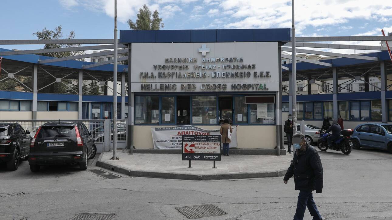 Δολοφονία Μ.Κατσουρή: Παραμένει στο νοσοκομείο η μητέρα του