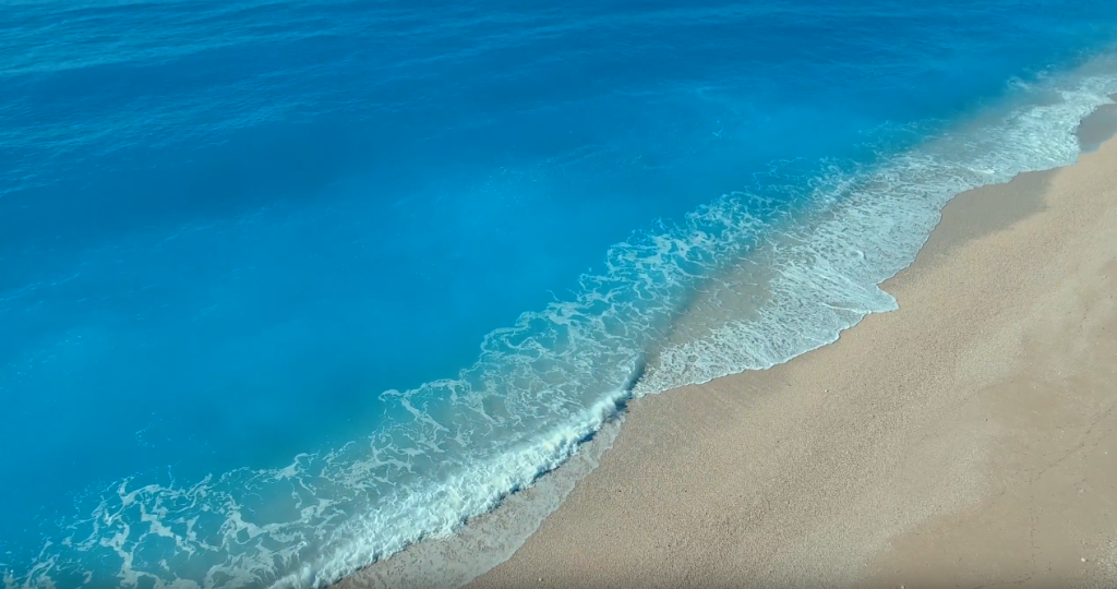 Λευκάδα: Διάσωση 5 ατόμων που έκαναν κανό στην παραλία «Κάθισμα» με 7 μποφόρ