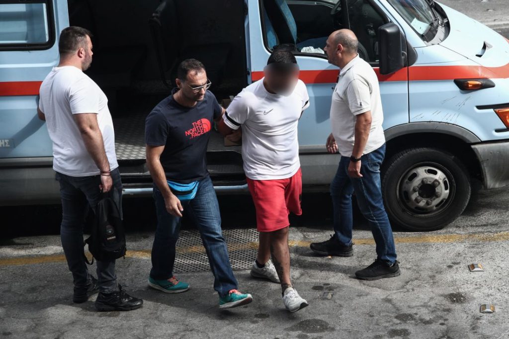Θεσσαλονίκη: Στον ανακριτική ο διανομέας που γρονθοκόπησε και σκότωσε 50χρονο για μία παρατήρηση