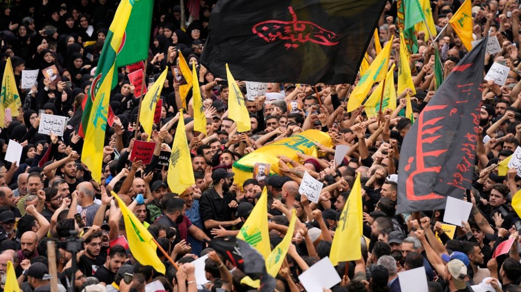 Λίβανος: Πυρά δέχθηκε το όχημα που μετέφερε τον υπηρεσιακό υπουργό Άμυνας