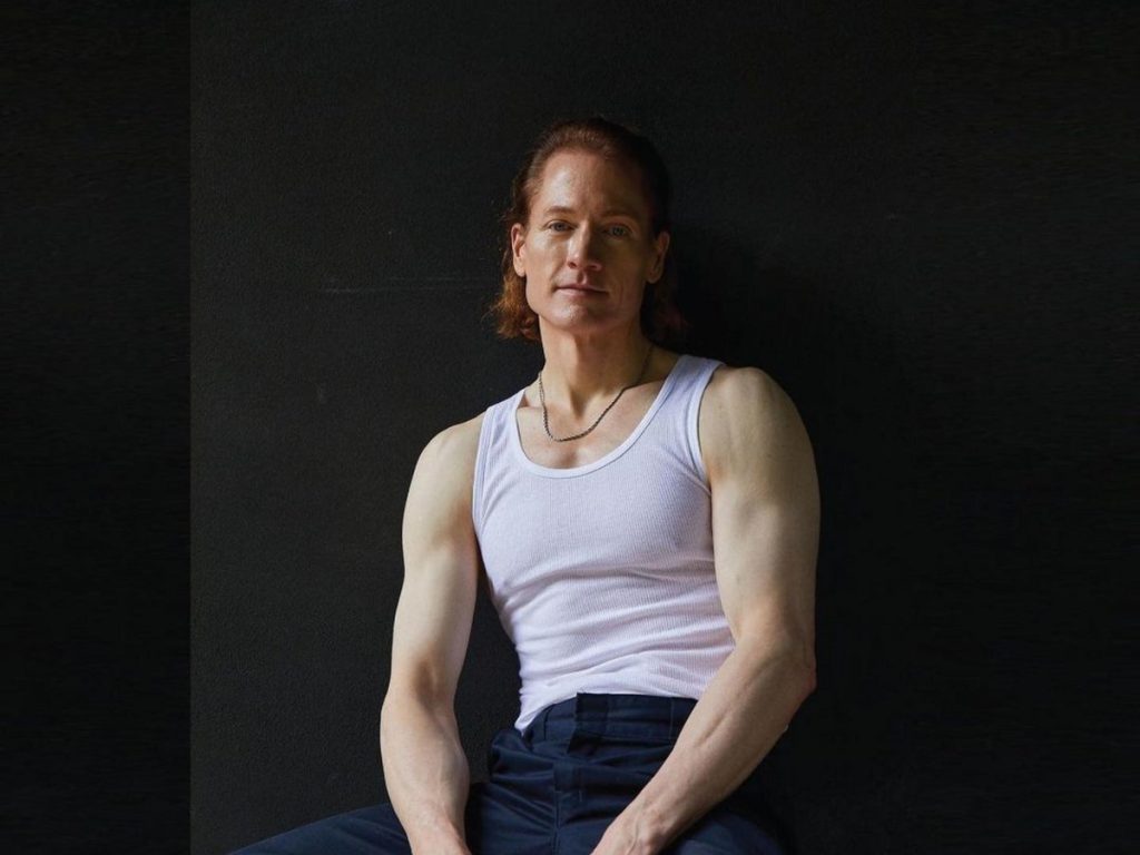 Μπράιαν Τζόνσον: Ο μεγιστάνας που παίρνει 100 χάπια τη μέρα για να κερδίσει την αιώνια νεότητα