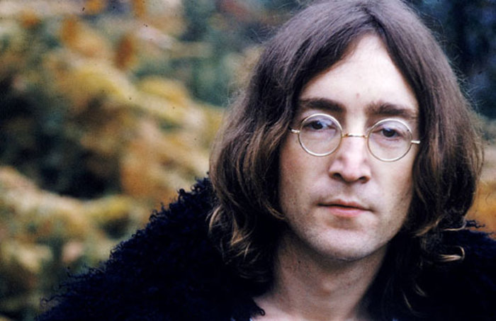 Τζον Λένον: Στο «σφυρί» το πιάνο του θρύλου των Beatles – Μπορεί να «πιάσει» και τα 3 εκατ. δολάρια