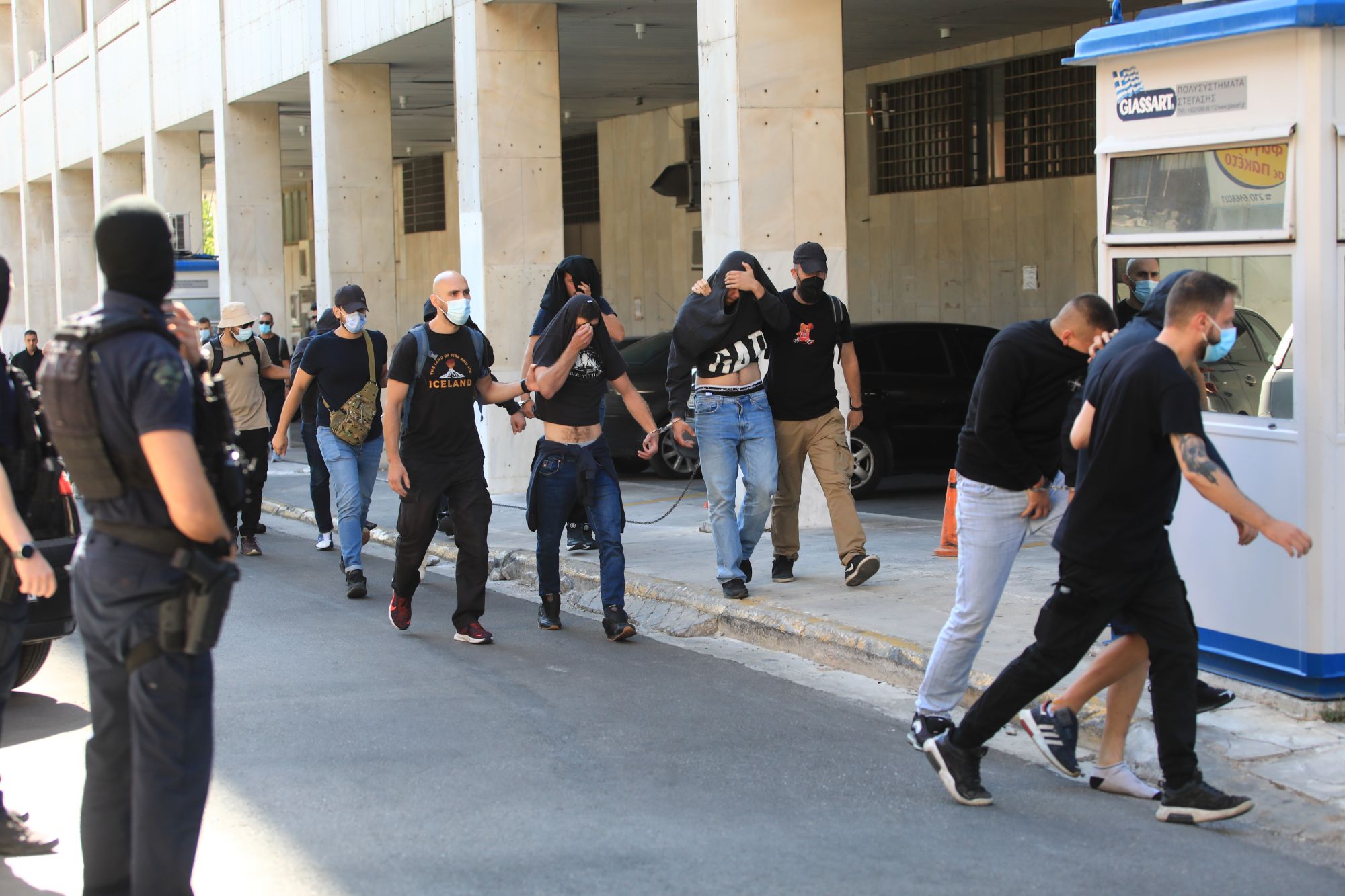 Δολοφονία Νέα Φιλαδέλφεια: Παραμένουν ασύλληπτοι 10 Κροάτες – Δεν έχουν διαφύγει από τη χώρα