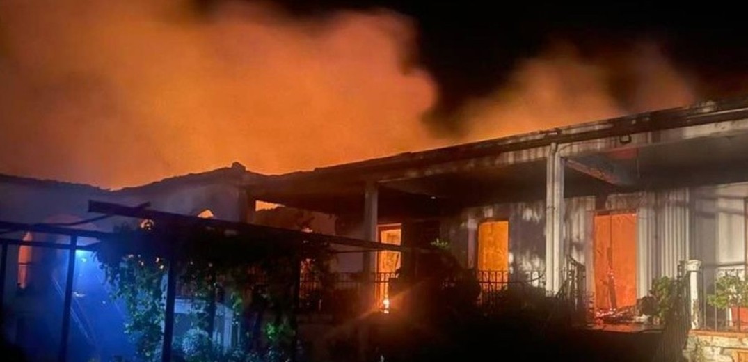 Αρκαδία: Υπό μερικό έλεγχο η φωτιά στο Μετόχι της Μονής Παναγίας της Κανδήλας