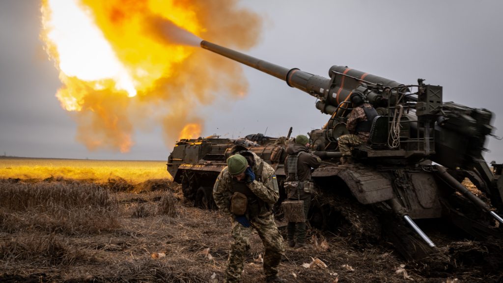 Πάνω από 220.000 βλήματα πυροβολικού παρέδωσαν οι χώρες της ΕΕ στο ουκρανικό πυροβολικό