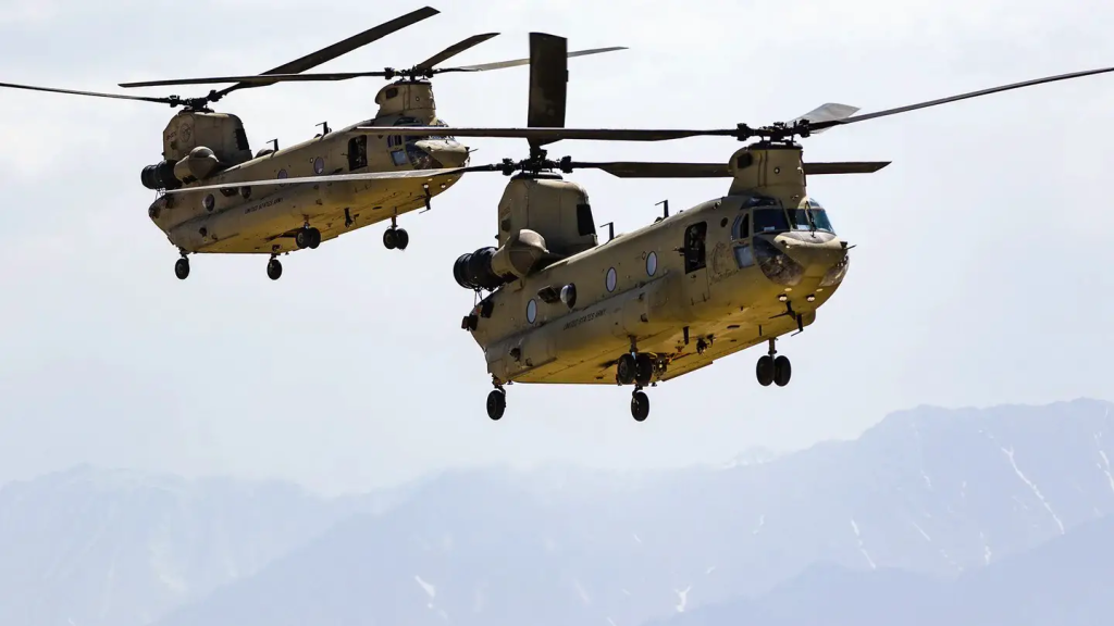60 Chinook για την Γερμανία: «Θα έχουμε τον δεύτερο μεγαλύτερο στόλο στο ΝΑΤΟ»