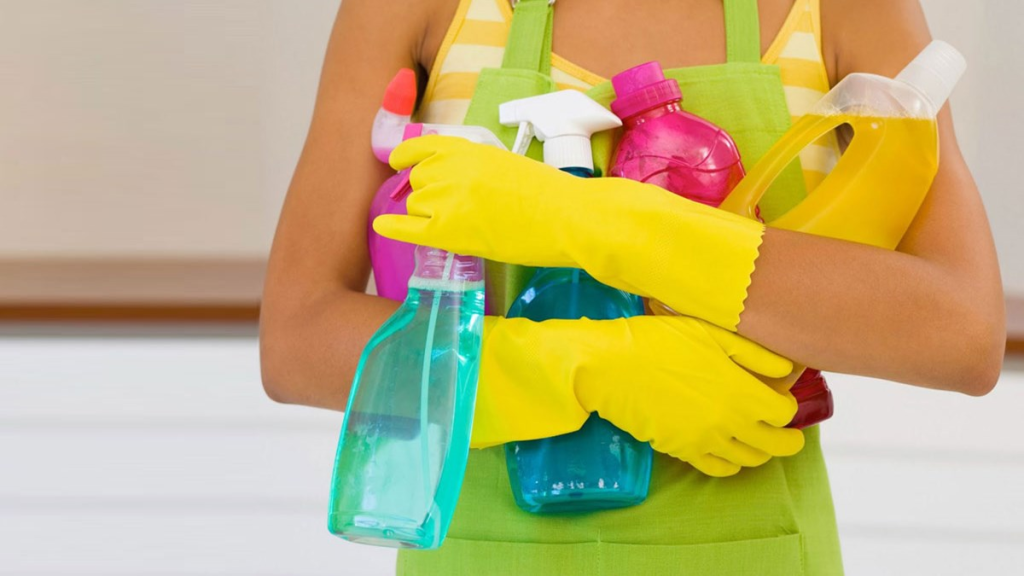 Δείτε ποια είναι τα 5 πράγματα που πρέπει να καθαρίσετε στο σπίτι πριν φύγετε διακοπές