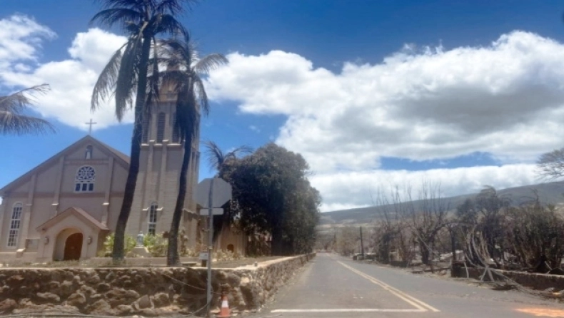 Χαβάη: Οι φονικές πυρκαγιές δεν κατέστρεψαν ιστορική εκκλησία – «Σημάδι από το Θεό» λένε οι ντόπιοι
