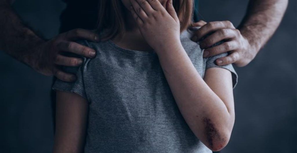 Φρίκη στη Λάρισα: 50χρονος παρέσυρε ανήλικη και ασέλγησε πάνω της
