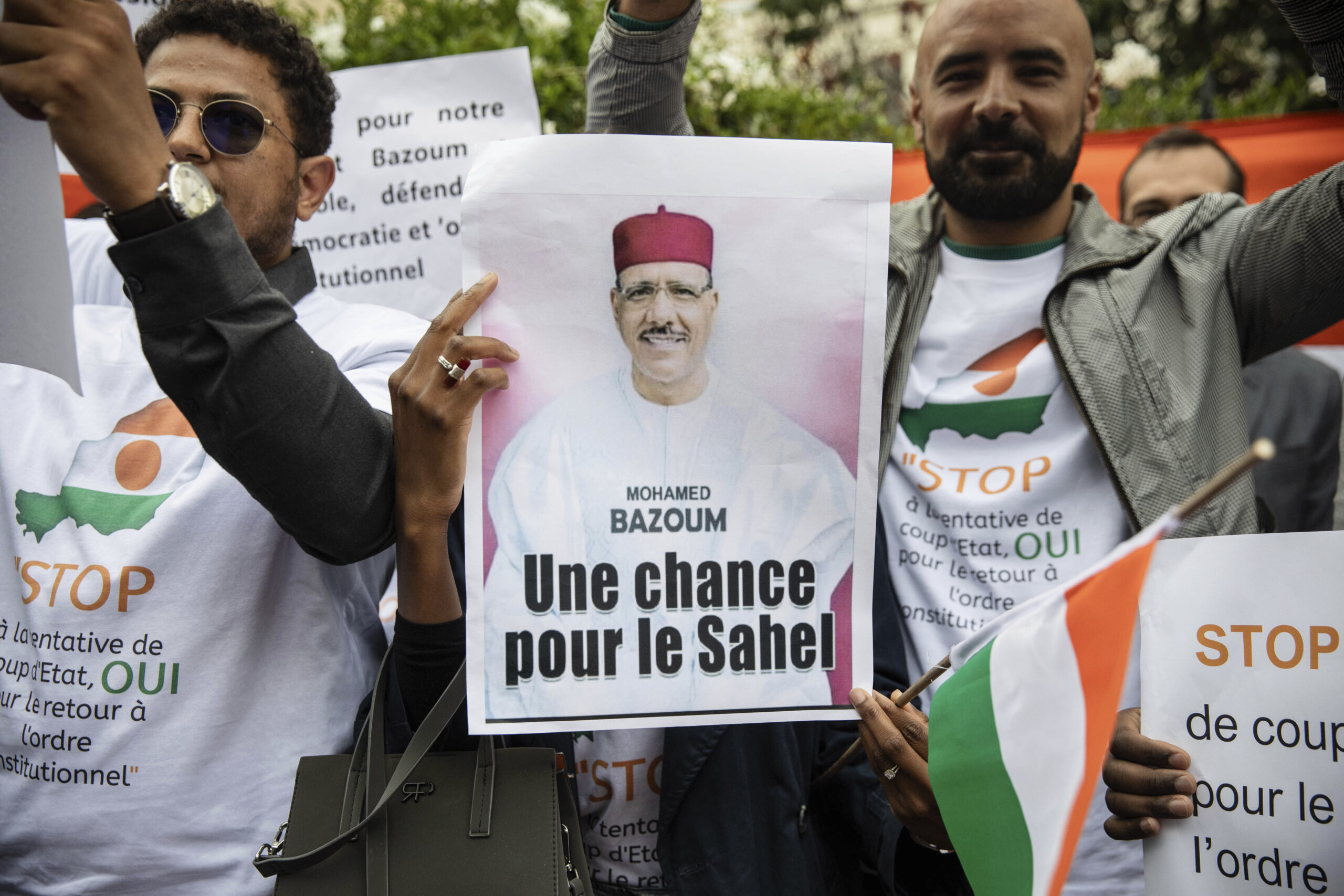 Νίγηρας: Ο ανατραπέντας πρόεδρος θα δικαστεί από το στρατιωτικό καθεστώς για «εσχάτη προδοσία»