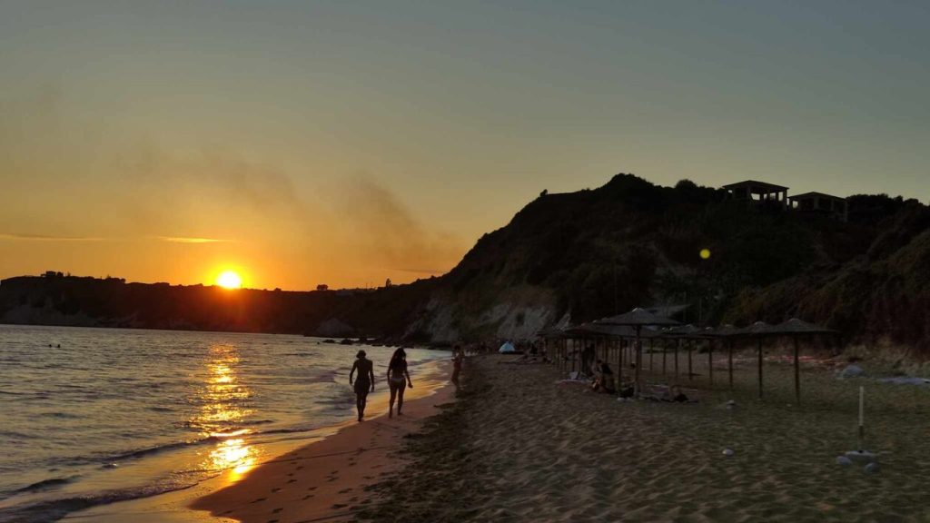 Φωτιά στην περιοχή Σβορωνάτα Κεφαλονιάς (φώτο)