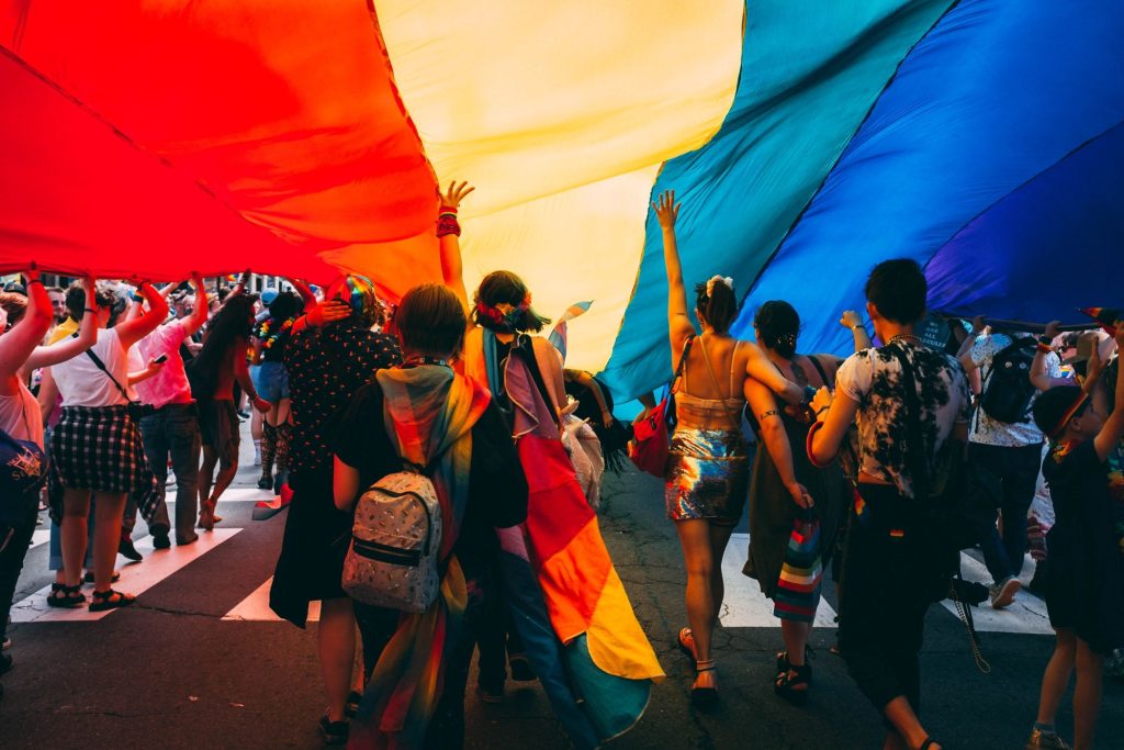 Η Ρωσία ζητά την απαγόρευση του «διεθνούς κινήματος ΛΟΑΤΚΙ» λόγω «εξτρεμισμού»