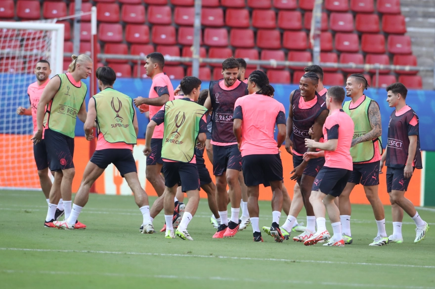 UEFA Super Cup 2023: Στο «Καραϊσκάκη» προπονήθηκε η Μάντσεστερ Σίτι στο «Καραϊσκάκη»