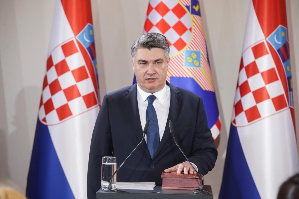 Προκαλεί ο πρόεδρος της Κροατίας για τους χούλιγκανς: «Τους μοίρασαν στις ελληνικές φυλακές για να τους δείρουν και να τους βιάσουν»