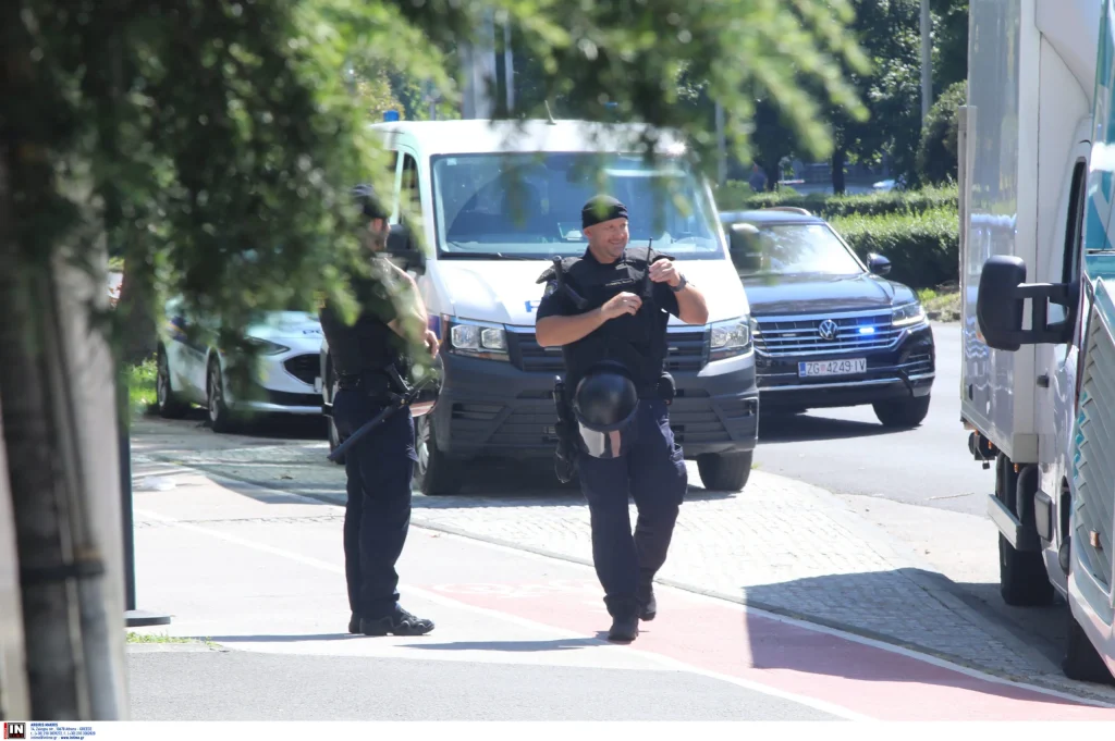 Υπό δρακόντεια μέτρα ασφαλείας το Ντιναμό-ΑΕΚ: «Σταματήσαμε 4 Άγγλους που υποστήριζαν ότι είναι οπαδοί της ΑΕΚ»