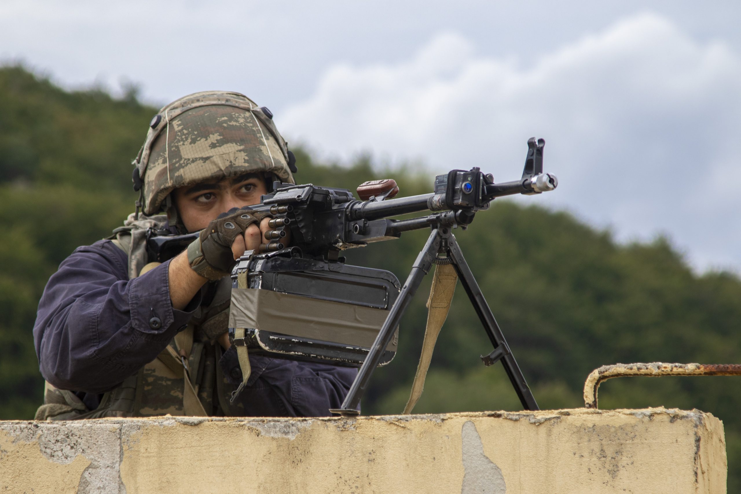 Αζέροι στρατιώτες άνοιξαν πυρ κατά ευρωπαϊκής αποστολής! – Το βίντεο που εξέθεσε τις Βρυξέλλες