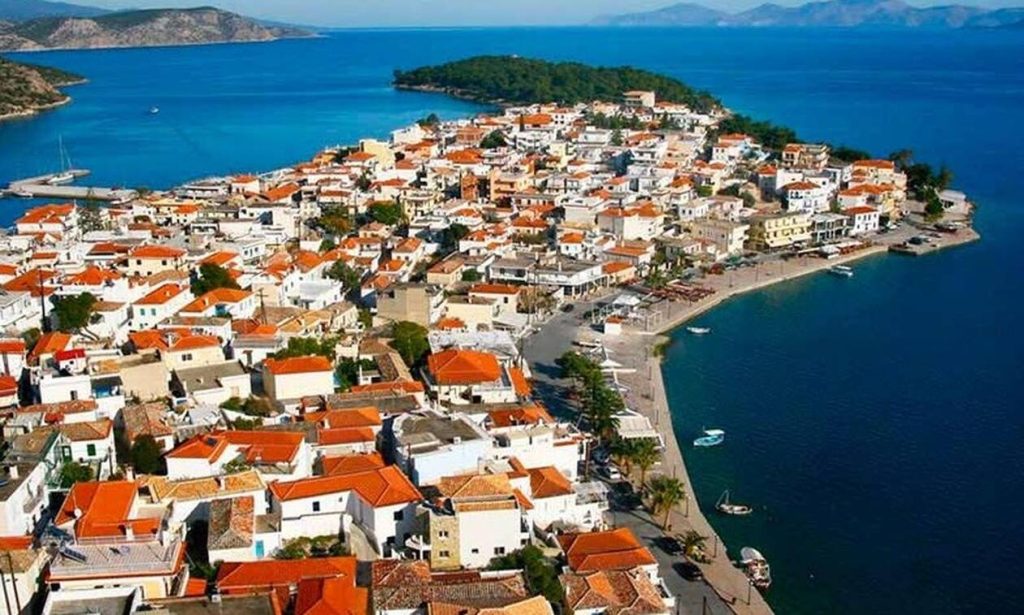 Ερμιόνη Αργολίδας: Μια κοντινή εξόρμηση από την Αθήνα που τα… συνδυάζει όλα (φώτο)