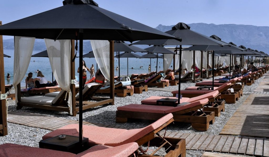 1.312 έλεγχοι σε τέσσερις ημέρες μετά το «Κίνημα της Πετσέτας» – Διαπιστώθηκαν 413 παραβάσεις