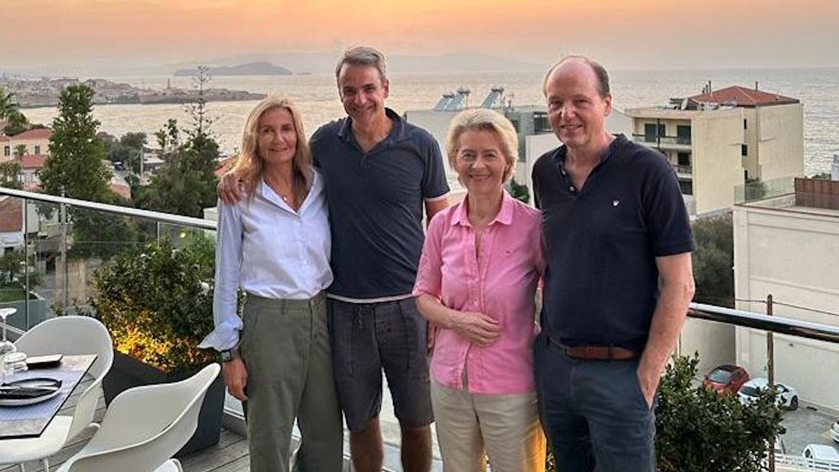 «Χαμός» στα γερμανικά ΜΜΕ για τις διακοπές της Ούρσουλα φον ντερ Λάιεν στη βίλα του Κ.Μητσοτάκη