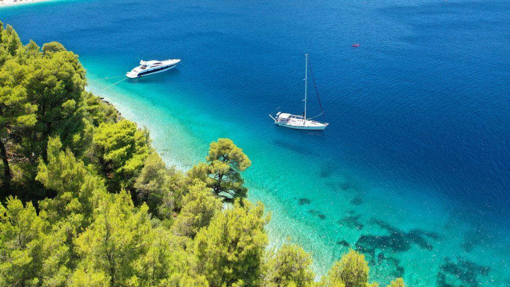 Οι ονειρικές παραλίες στις Σποράδες με τα γαλαζοπράσινα νερά που θα σας αφήσουν «άφωνους»