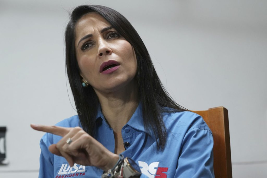 Ισημερινός: Μπροστά στις δημοσκοπήσεις η υποψήφια της αριστεράς μετά τη δολοφονία υποψηφίου φαβορί