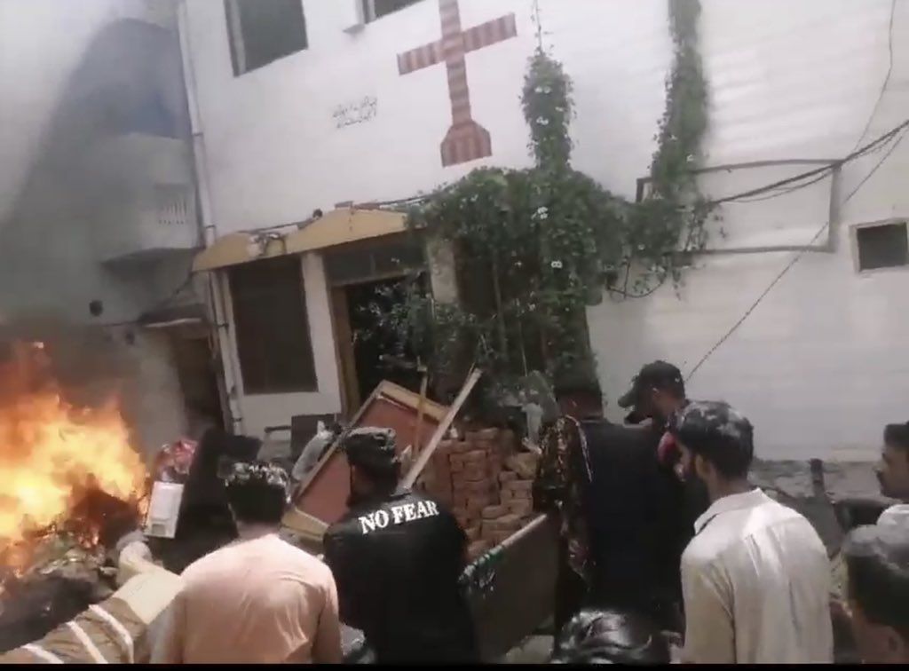 Πακιστάν: Μετά τους βανδαλισμούς σε εκκλησίες οι αρχές συνέλαβαν… δύο Χριστιανούς για «βλασφημία»