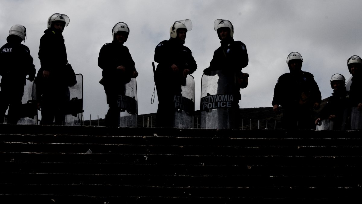 Σήμερα οι προτάσεις των διευθυντών της ΕΛ.ΑΣ. για τα μέτρα κατά της οπαδικής βίας
