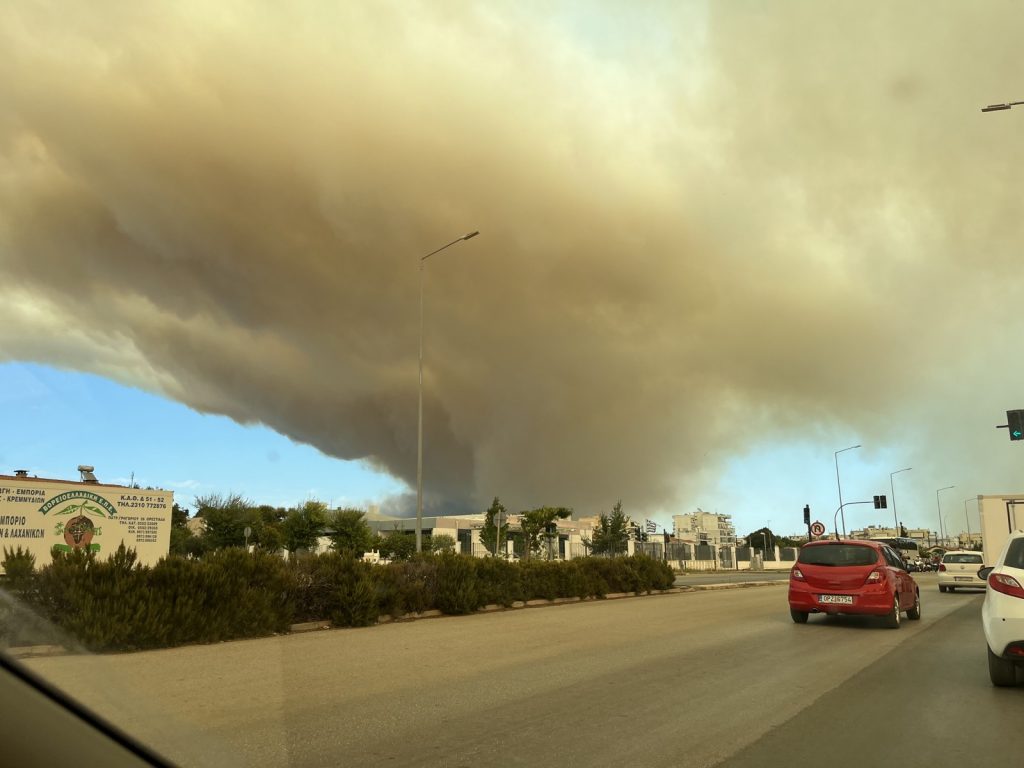 Φωτιά Αλεξανδρούπολη: Νέο μήνυμα από το «112» – «Κλείστε πόρτες και παράθυρα»