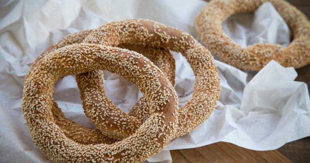 Στα «ύψη» η τιμή στο κουλούρι Θεσσαλονίκης – Πωλείται ακόμα και 1 ευρώ