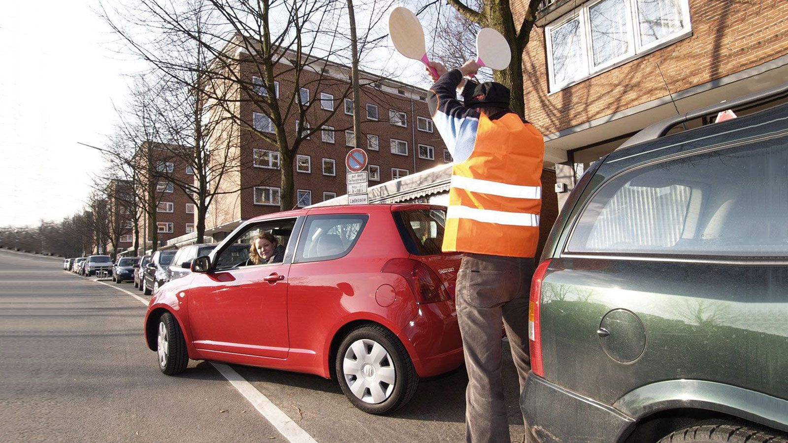 Για ποιο λόγο οι άντρες οδηγοί είναι πιο πιθανό να τρακάρουν την στιγμή που παρκάρουν
