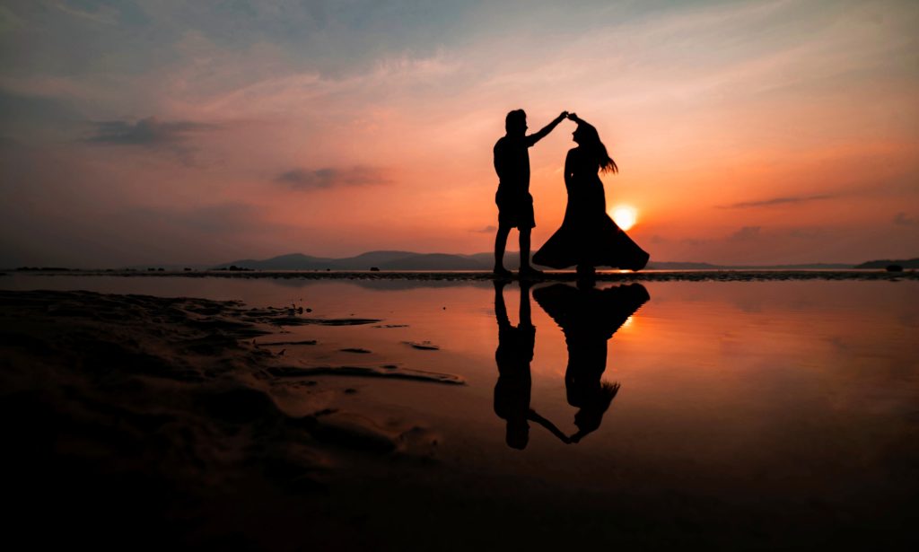 Έρευνα αποκαλύπτει: Πόσο σύντομα λέει ένας άντρας «Σ’αγαπώ» και πόσο μια γυναίκα