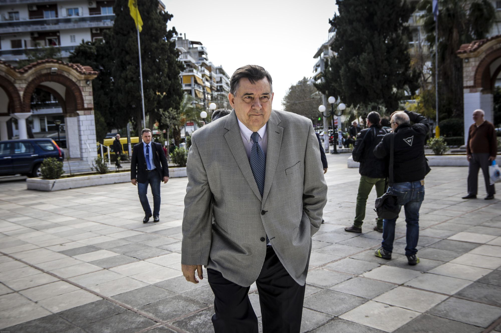 Κατεβαίνει με κόμμα στις ευρωεκλογές ο Γ.Καρατζαφέρης που «λιβάνιζε» τον Κ.Μητσοτάκη πριν τις βουλευτικές εκλογές