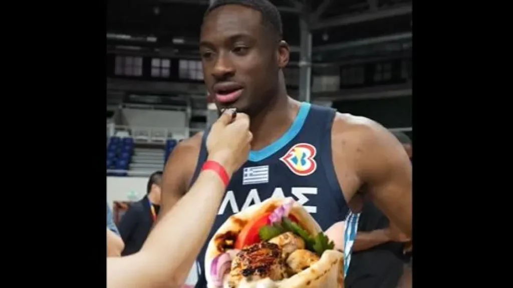 Μουντομπάσκετ 2023: Δείτε ποιο είναι το αγαπημένο φαγητό των μελών της Εθνικής Ελλάδας (βίντεο)