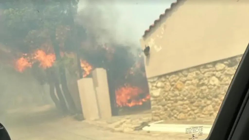 Στις φλόγες τυλίχθηκε το σπίτι του υποψηφίου Δημάρχου Αχαρνών Χ.Ηλιάδη