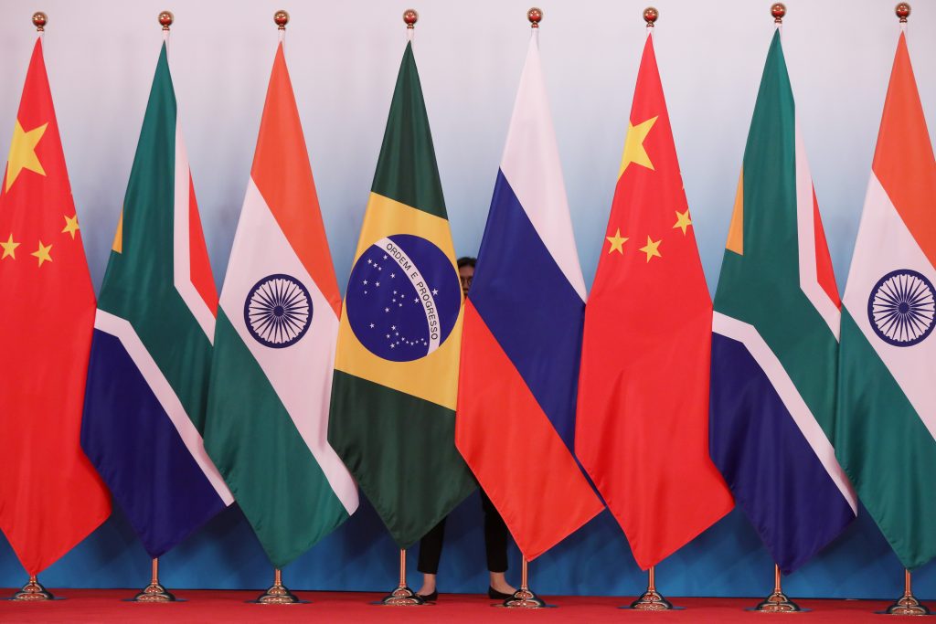 Οι χώρες BRICS συμφωνούν να επεκτείνουν την ομάδα με νέα μέλη