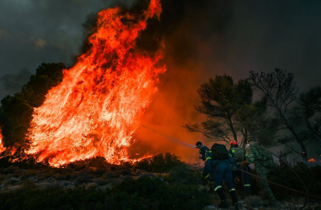 Εθνικό Αστεροσκοπείο Αθηνών: Αποστομώνει την κυβέρνηση για την έκταση της αδράνειας στις πυρκαγιές