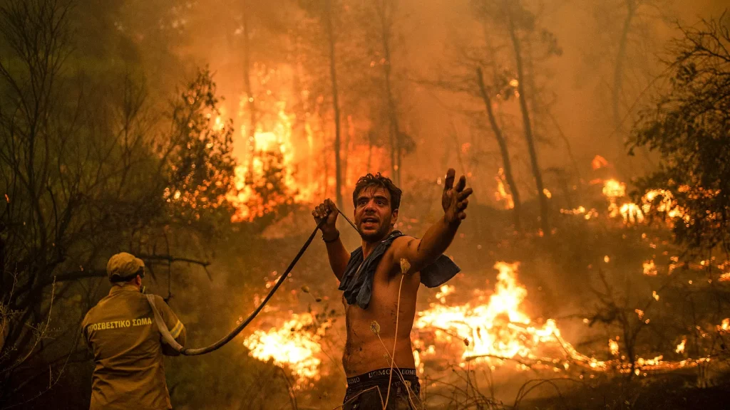 Φωτιές: «Καμπανάκι» από την Πυροσβεστική για το Σαββατοκύριακο – Πού υπάρχει πολύ υψηλός κίνδυνος πυρκαγιάς