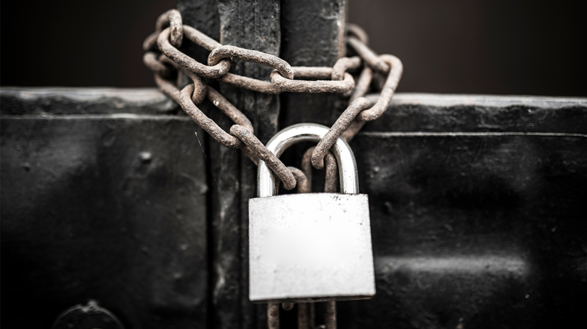 ΑΑΔΕ: Νέα «λουκέτα» και πρόστιμα σε 43 καταστήματα για φοροδιαφυγή