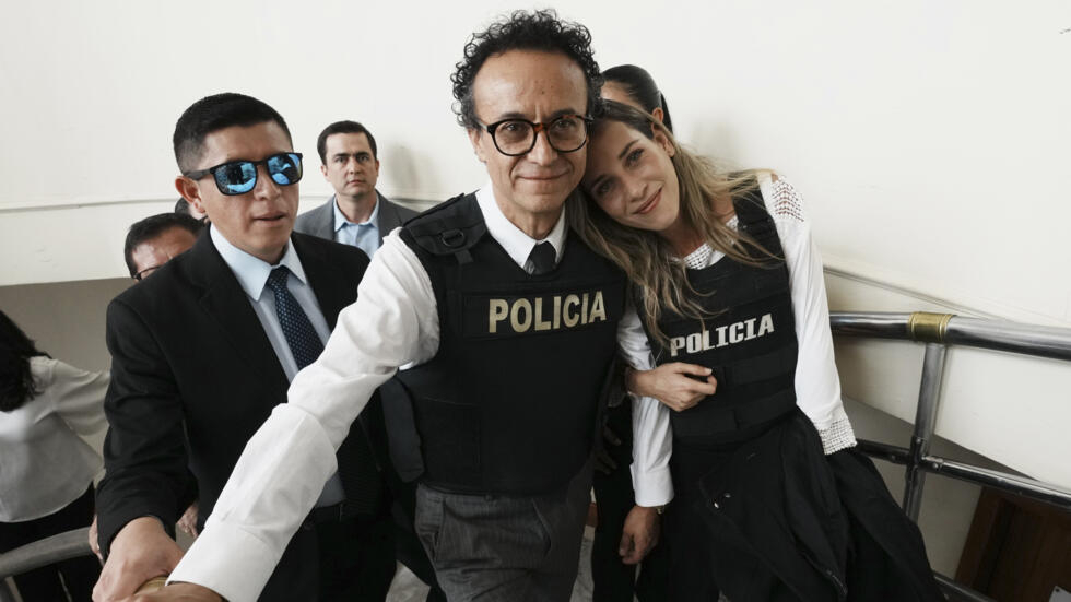 Ισημερινός: Πρώην διεκδικητής της προεδρίας ετοιμάζεται να εγκαταλείψει τη χώρα γιατί φοβάται για τη ζωή του