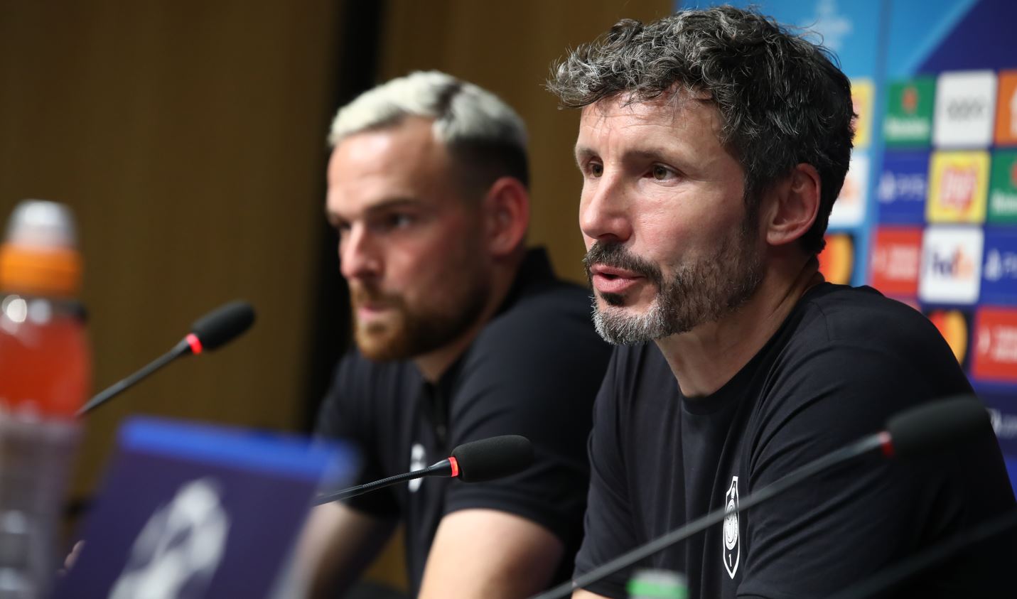 Φαν Μπόμελ: «Σε τέτοιες καυτές έδρες αποκτάς εμπειρία»