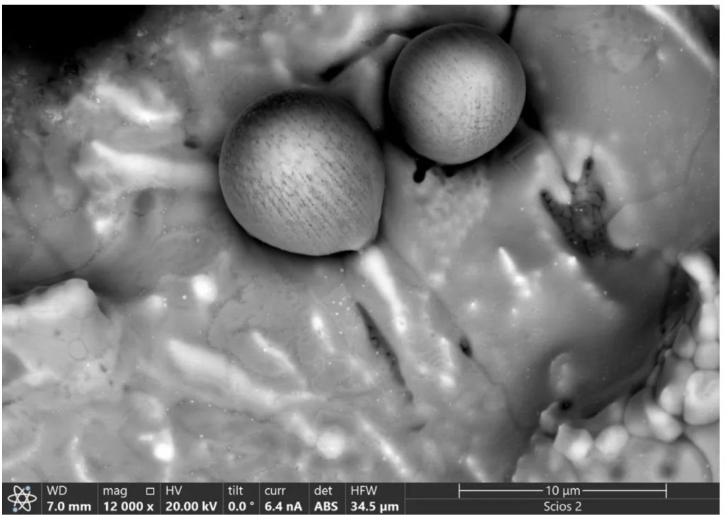 Εξωγήινα αντικείμενα: Ειδικοί αμφισβητούν ότι βρέθηκαν από καθηγητή του Χάρβαρντ σφαιρίδια με «διαστρική προέλευση»