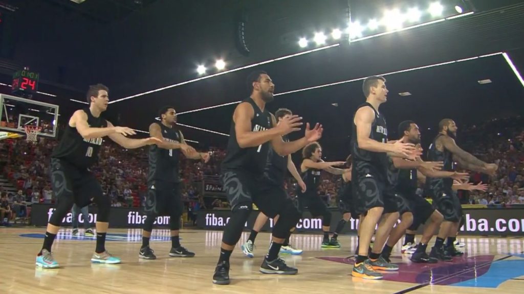 Μουντομπάσκετ 2023: Τι είναι το «χάκα» που χόρεψαν οι παίκτες της Ν. Ζηλανδίας πριν τον αγώνα με την Ελλάδα (βίντεο)