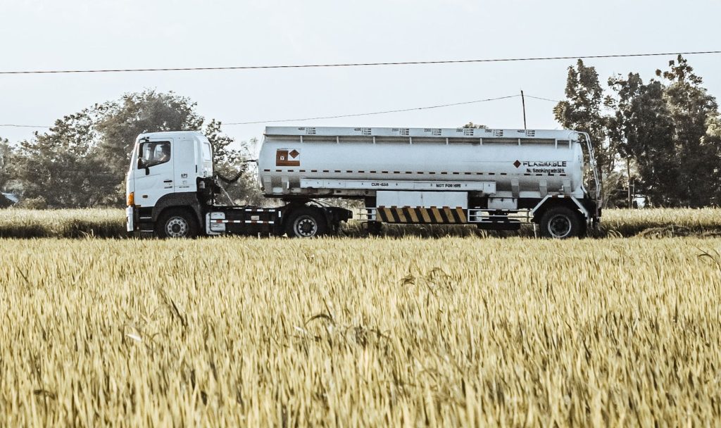 Η ΑΑΔΕ θα παρακολουθεί με δορυφόρο κάθε φορτηγό που περνάει τα σύνορα της Ελλάδας